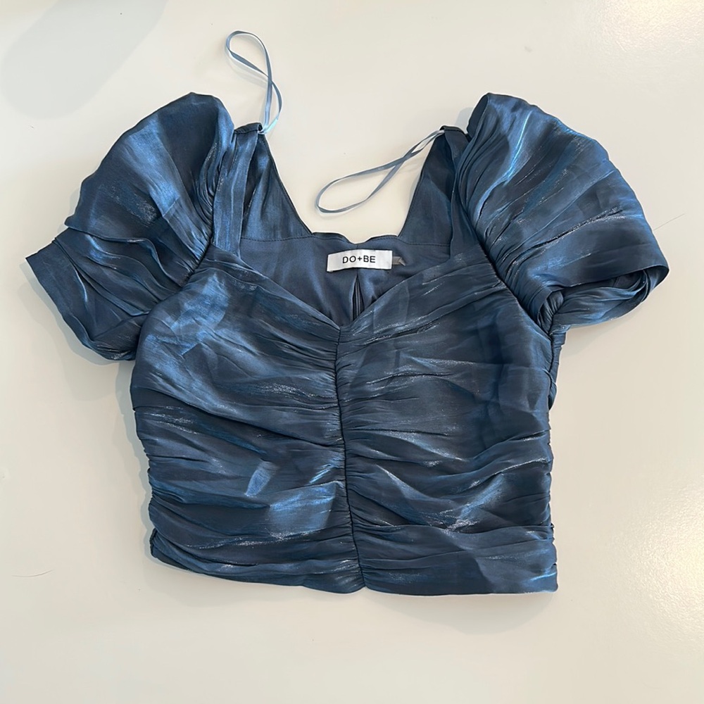 DO+BE Iridescent Blue Top Balloon Sleeves Cropped Blouse Women's Small
